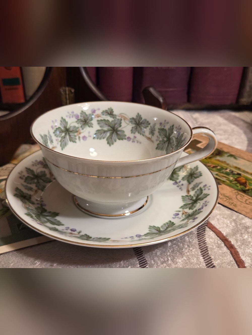 Noritake Madera Ivy Leaves Teacup & Saucer Set
